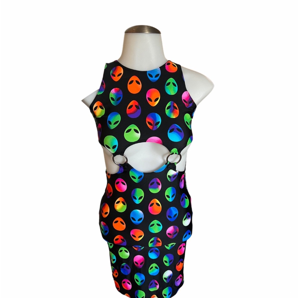 Alien dress